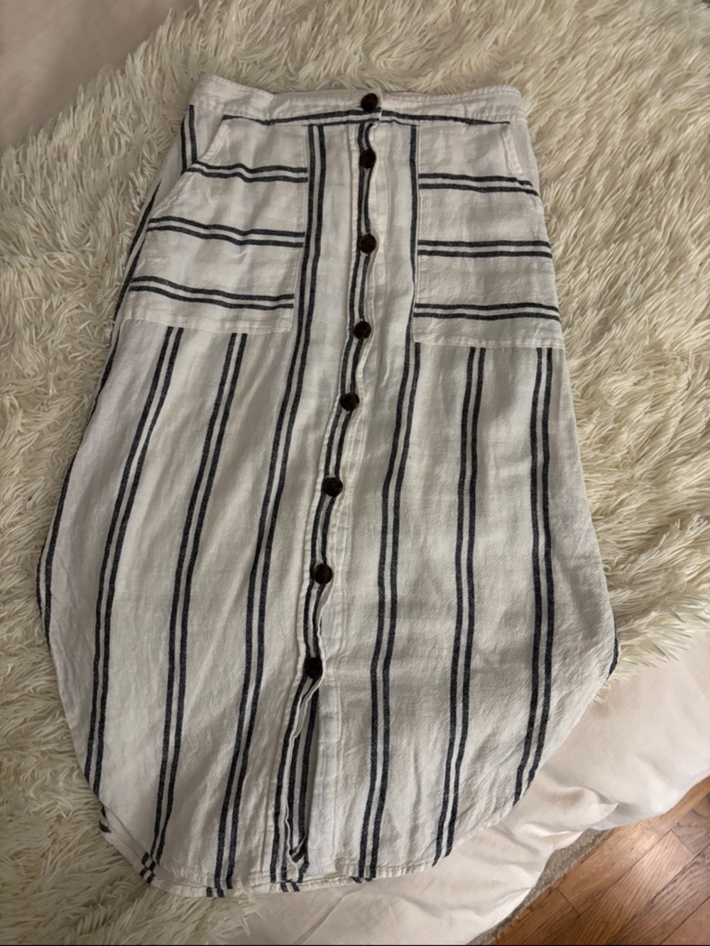 GAP linen blend White Skirt with Black Stripes, deep pockets, and Button Front